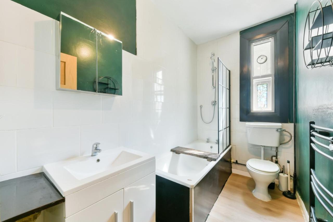 لندن Cozy 1-Bed Apartment In Brixton المظهر الخارجي الصورة